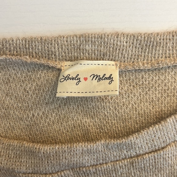 Light Knit Beige and Green Sweater - Picture 2 of 2